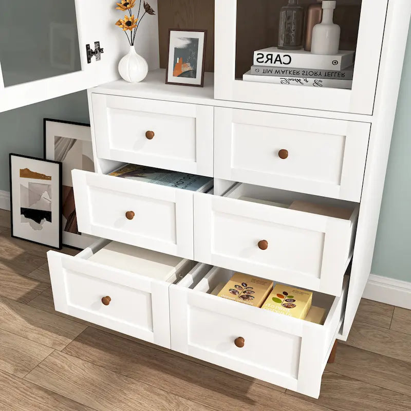 Weißer Hochschrank für Küchenspeisekammer aus MDF mit Glastüren und verstellbaren Einlegeböden