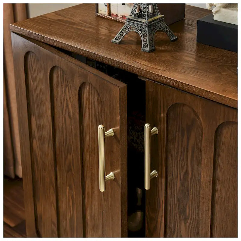 Mid-Century Modern Sideboard mit geriffelten Türen und verstellbaren Einlegeböden