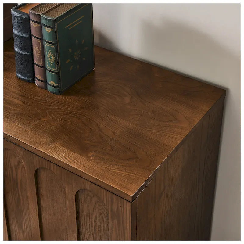 Mid-Century Modern Sideboard mit geriffelten Türen und verstellbaren Einlegeböden