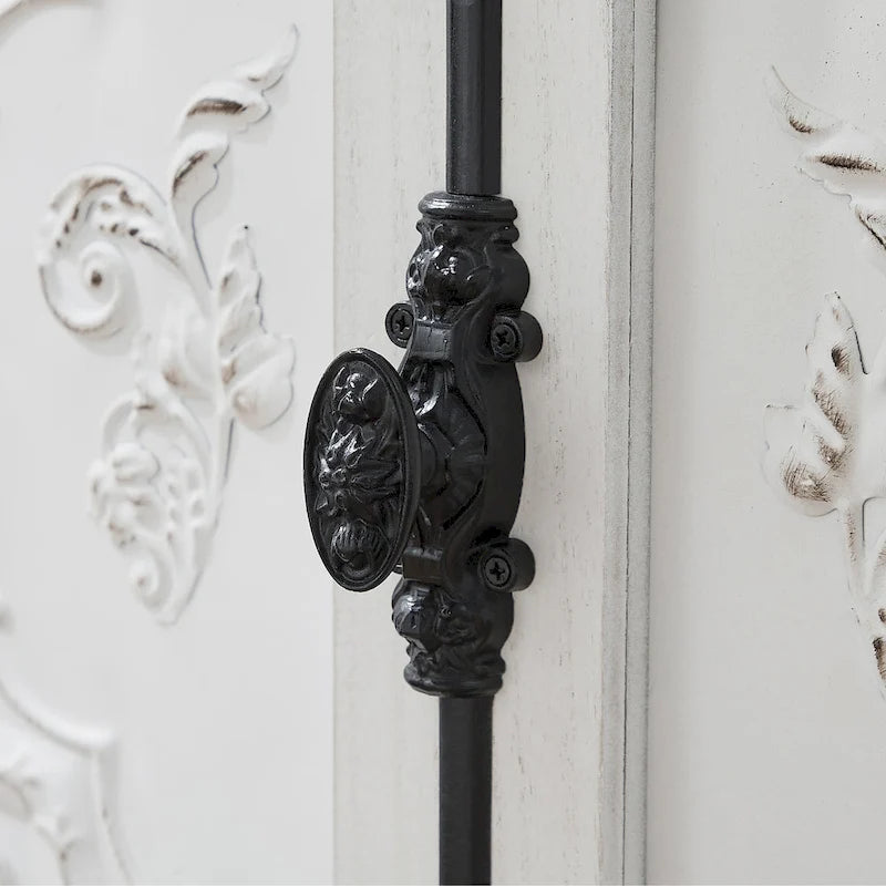 Retro und romantischer Blumenschrank
