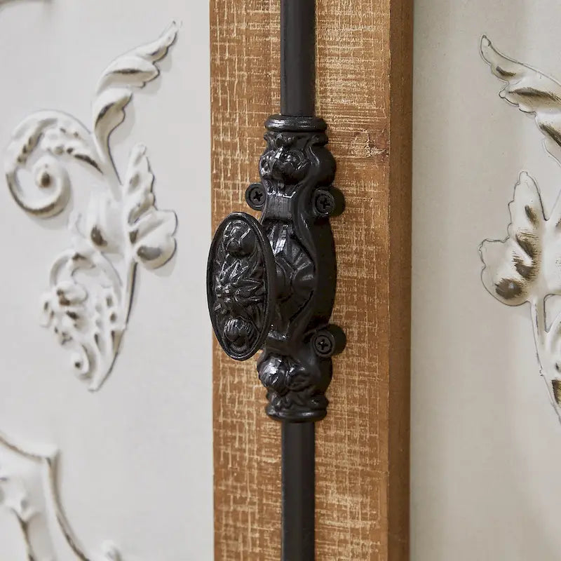 Retro und romantischer Blumenschrank