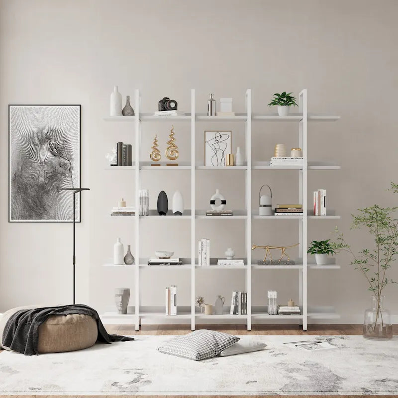 Regal im Vintage-Industrial-Stil mit Metallrahmen
