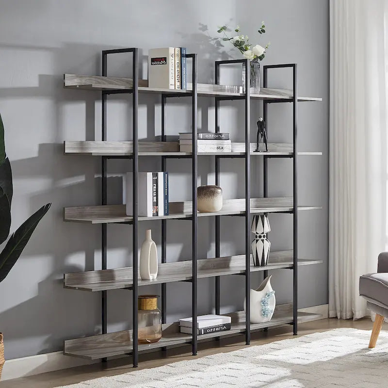 Regal im Vintage-Industrial-Stil mit Metallrahmen