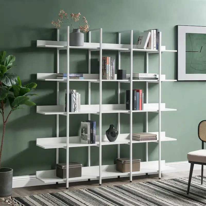 Regal im Vintage-Industrial-Stil mit Metallrahmen