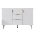 Luxuriöses Sideboard mit klaren Linien und goldenen Beinen