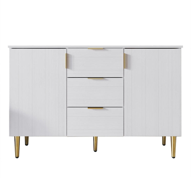 Luxuriöses Sideboard mit klaren Linien und goldenen Beinen