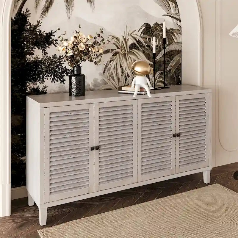 4-türiges Holz-Sideboard, weiß gekälkt