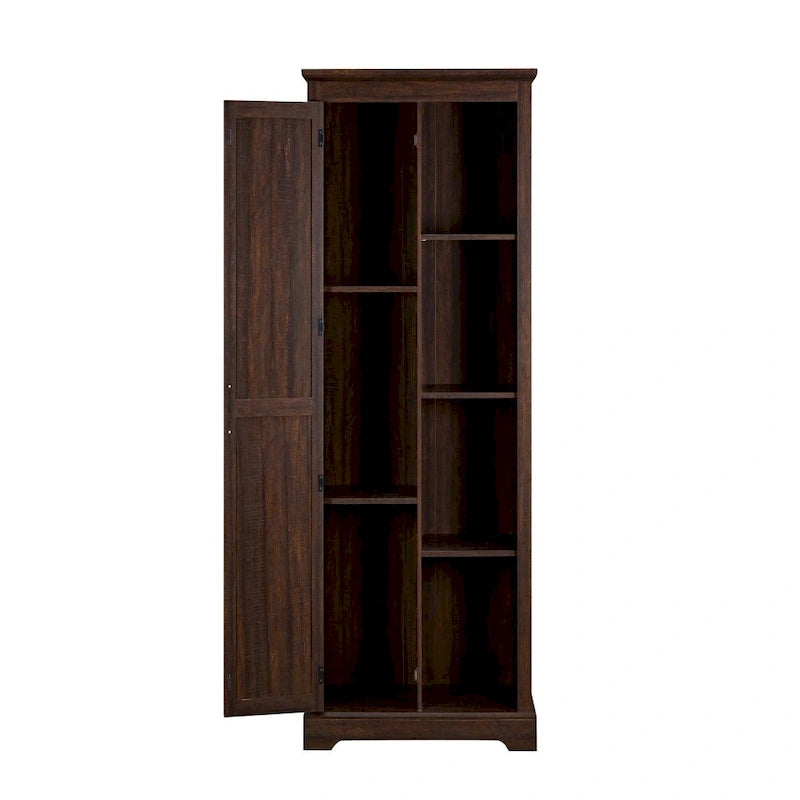 Rustikaler Hochschrank mit Schiebetür im Scheunentor-Stil