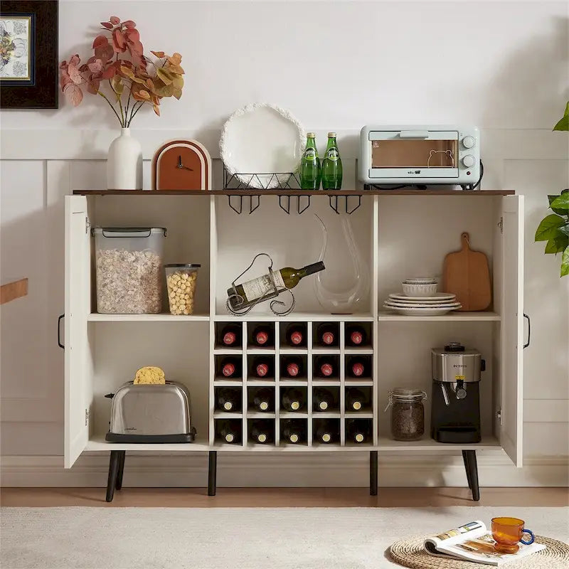 Weinregal und Weinschrank im Scheunentor-Design aus Rattanimitat